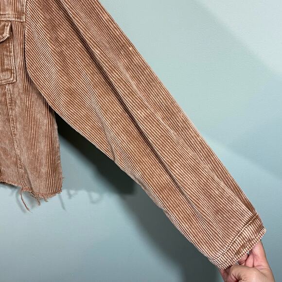 POL Women's Light Brown Raw Hem Corduroy Button Up Shacket Size S - Picture 6 of 9